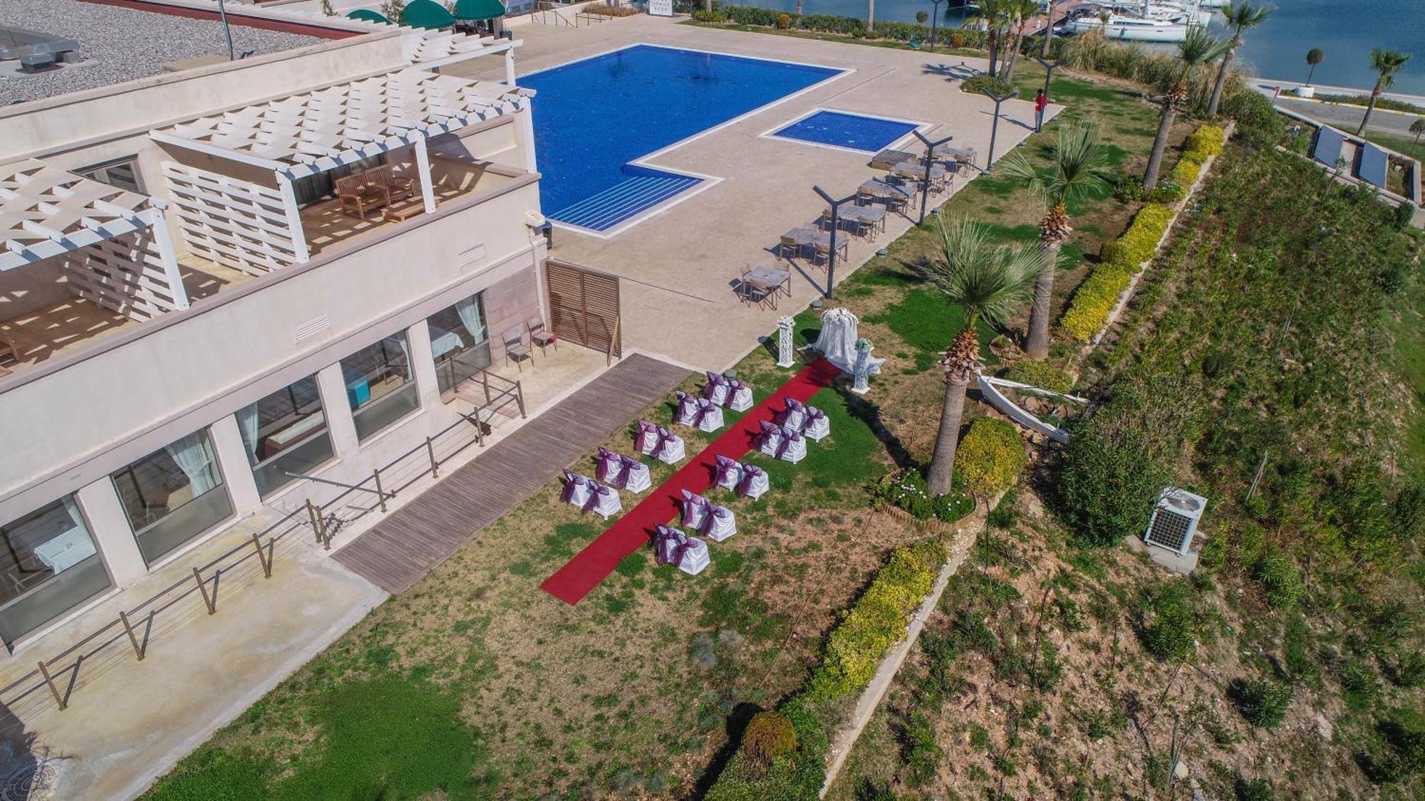 Yacht Club Hotel Didim Exterior photo