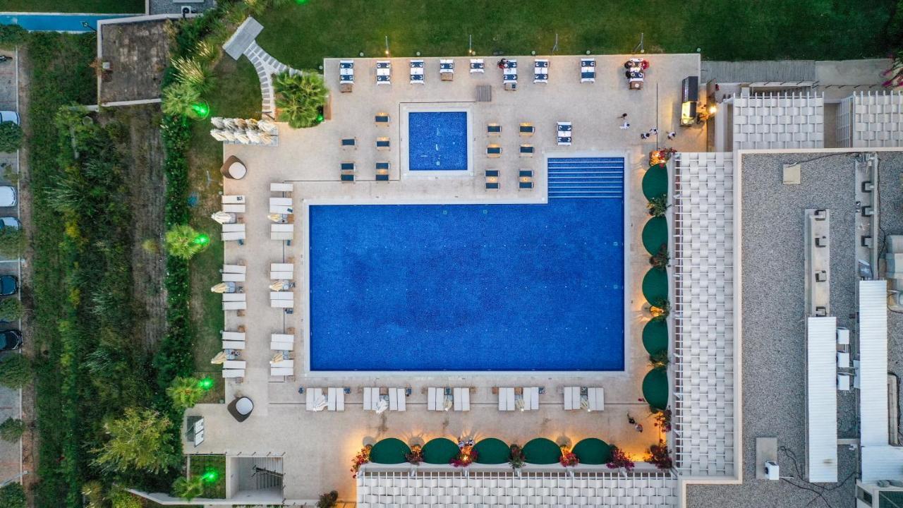 Yacht Club Hotel Didim Exterior photo